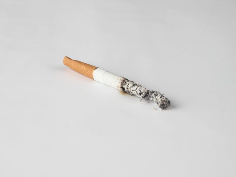 Soñar con Cigarro Mojado Soñar con Cigarro Mojado
